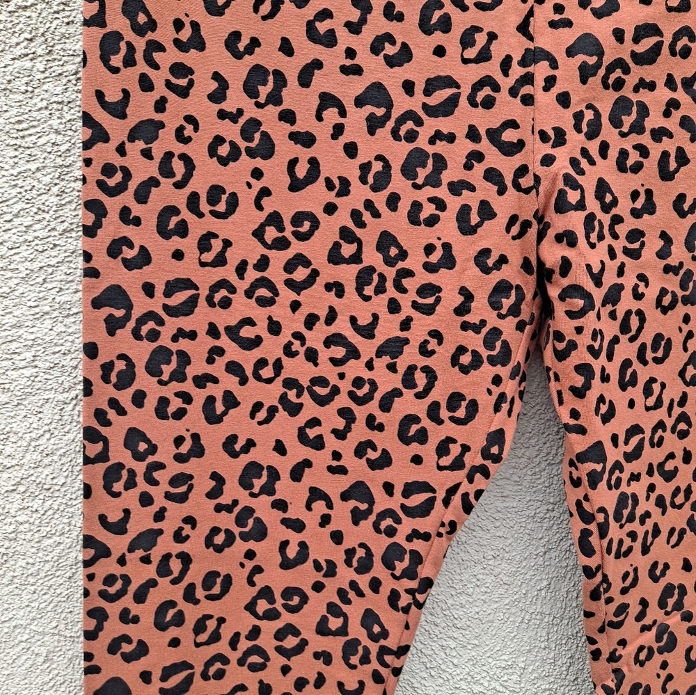 Womens Wild Fable Leopard , Size L, NWT - Picture 3 of 9